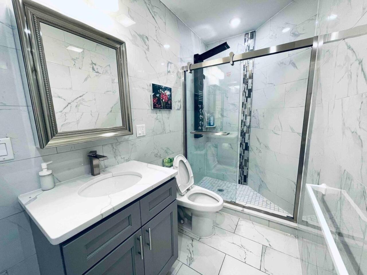 Rittenhouse Square Near Kimmel Center 1bd