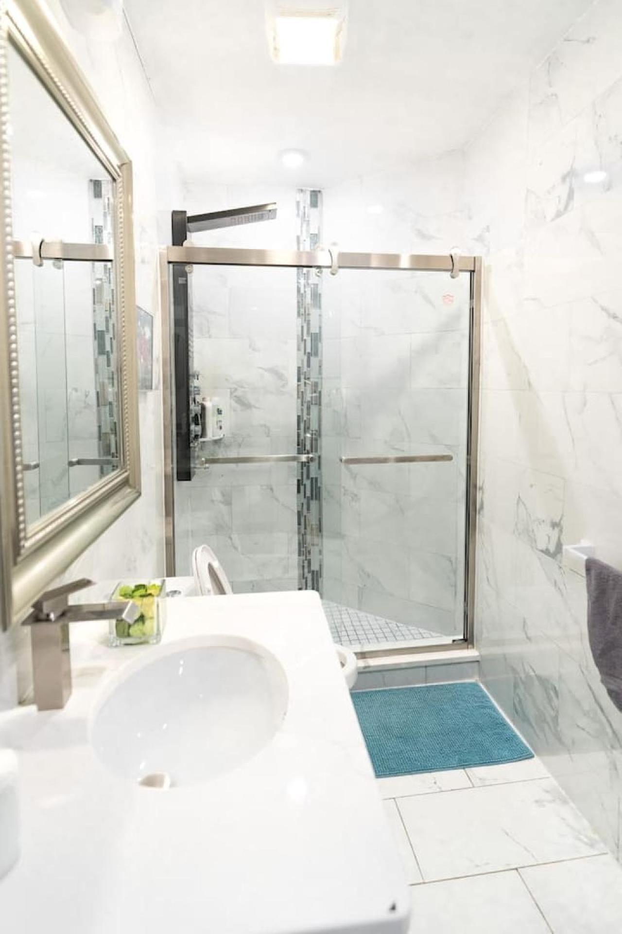 Rittenhouse Square Near Kimmel Center 1bd Apartment Philadelphia